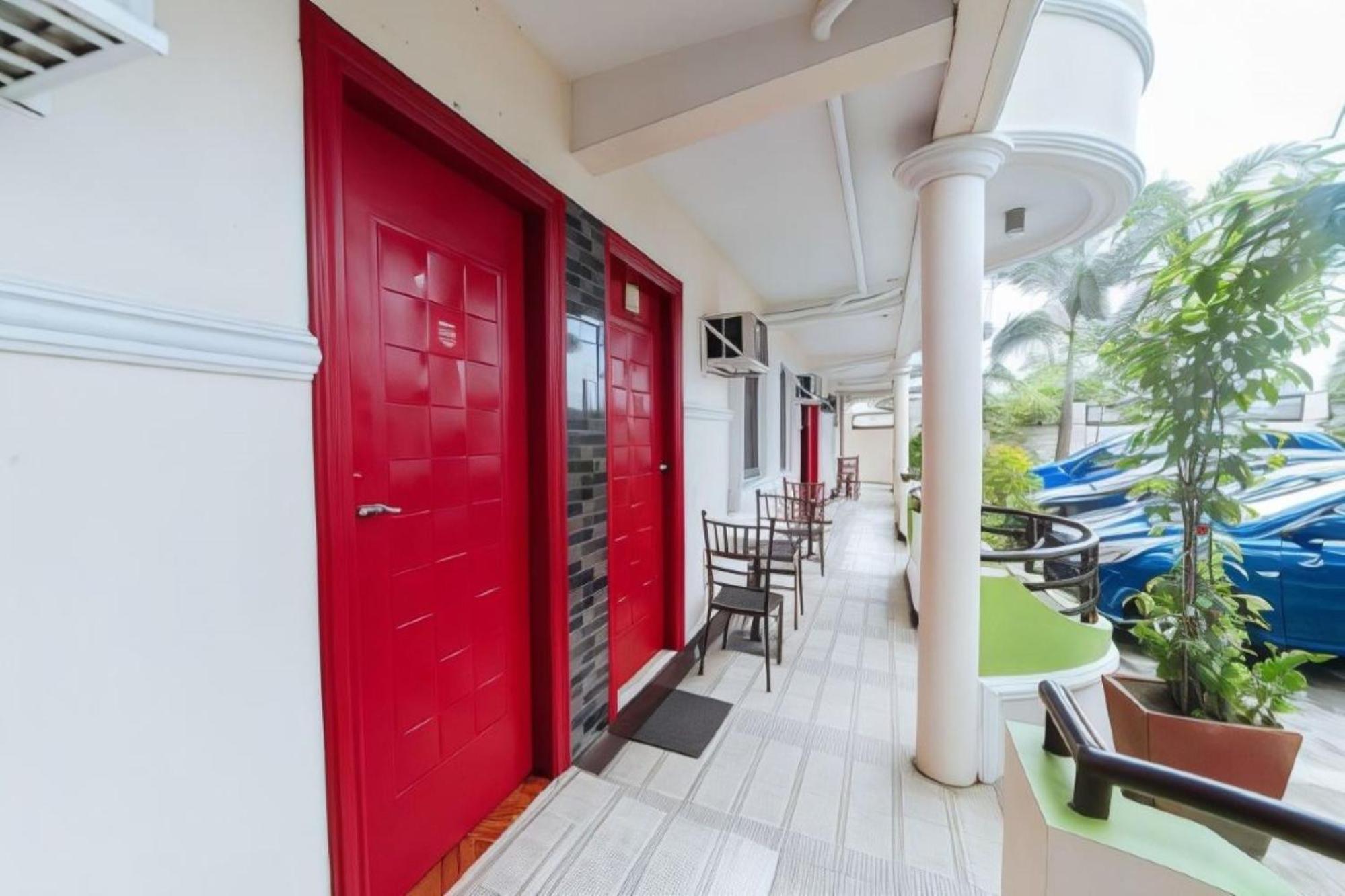 Reddoorz At Tagaytay Road Hotel Tagaytay City Ngoại thất bức ảnh