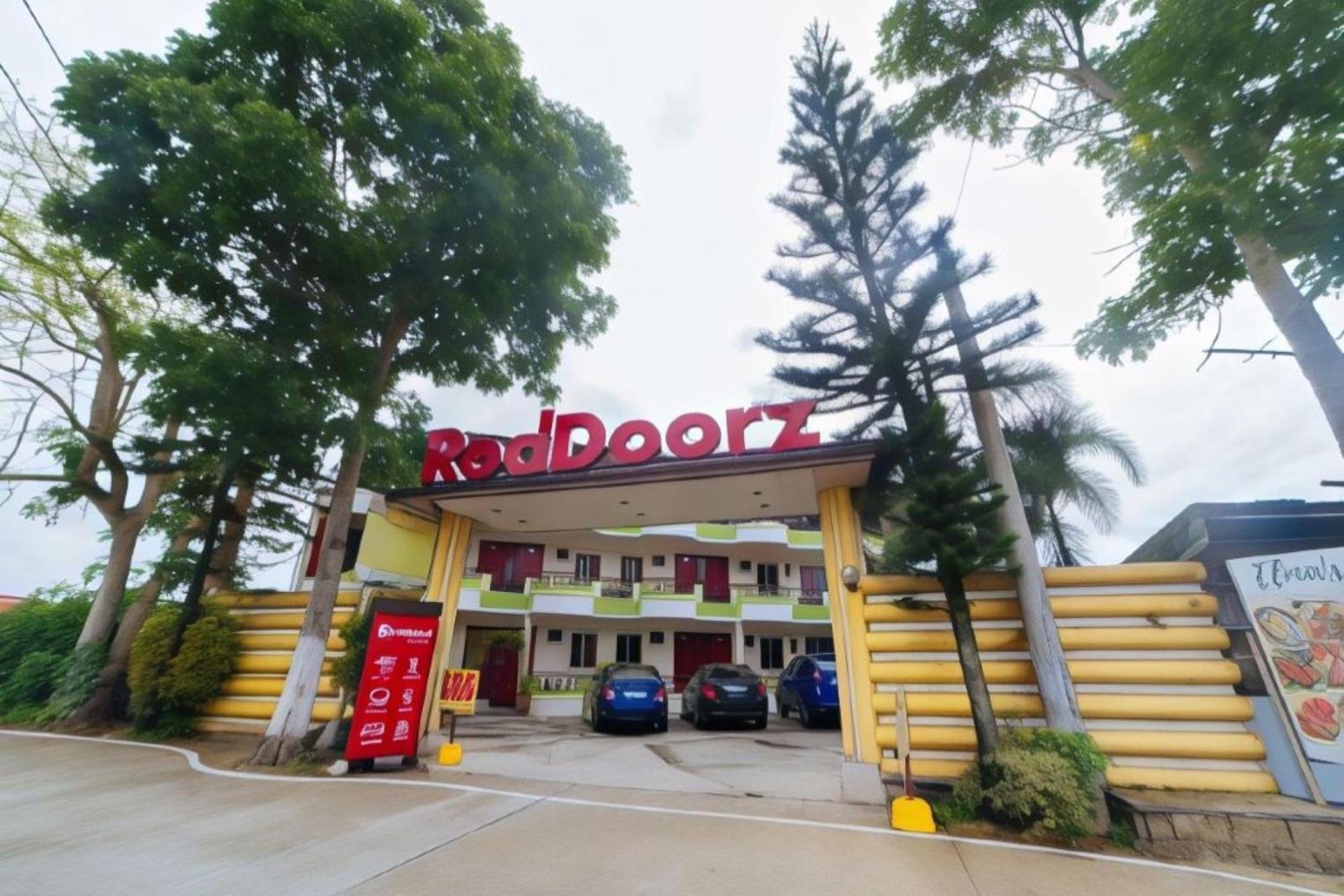 Reddoorz At Tagaytay Road Hotel Tagaytay City Ngoại thất bức ảnh